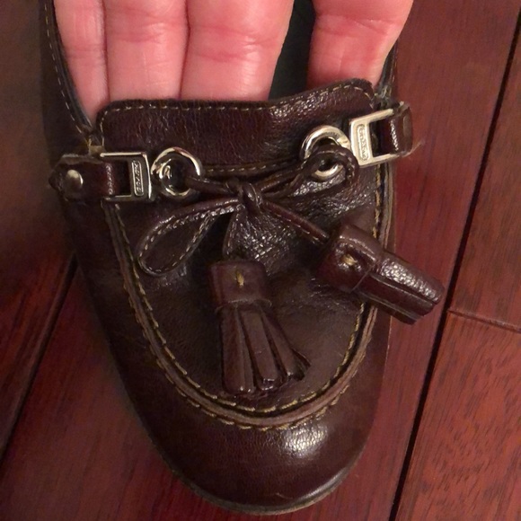 Coach Alma G heels brown leather loafer look tassels stacked heel pump - Picture 4 of 6